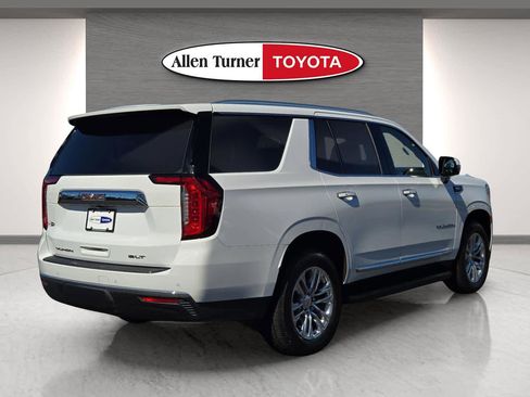 Used 2023 GMC Yukon SLT w/ SLT Premium Package image 7