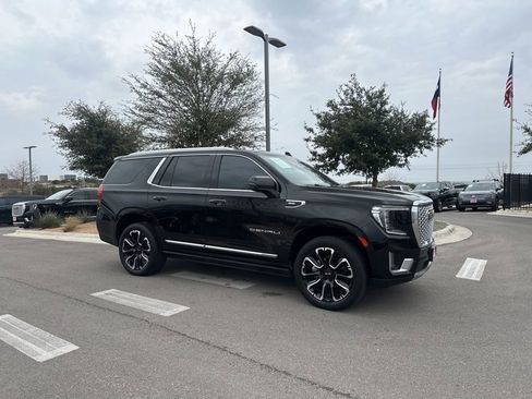 Used 2022 GMC Yukon Denali image 12