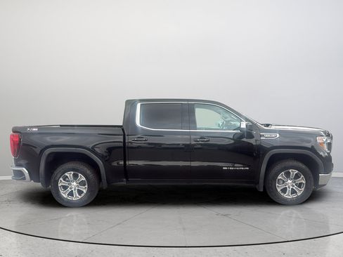 Used 2019 GMC Sierra 1500 SLE w/ SLE Value Package AWD/4WD image 6