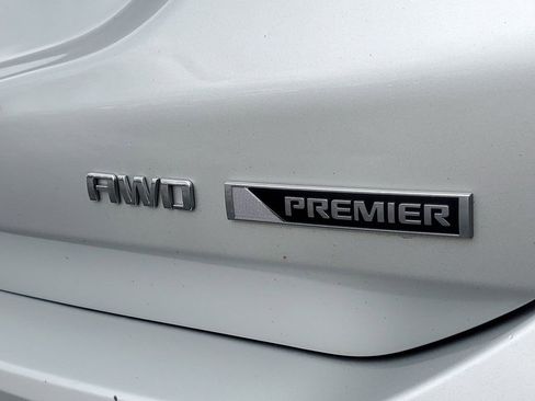 Used 2018 Chevrolet Equinox Premier AWD/4WD image 34