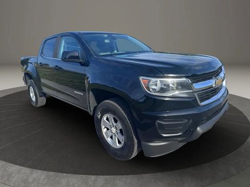 Used 2017 Chevrolet Colorado W/T w/ WT Convenience Package RWD image 2