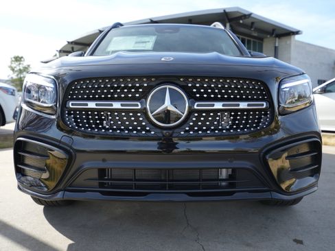 New 2026 Mercedes-Benz GLB 250 4MATIC image 10