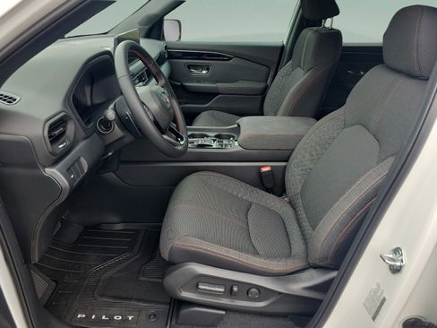 New 2026 Honda Pilot Sport image 24