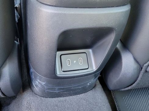 New 2026 Hyundai Elantra Limited image 25