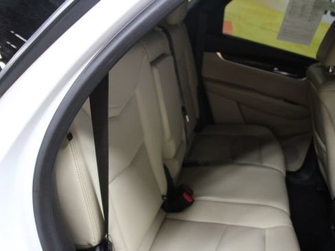 Used 2018 Cadillac XT5 AWD image 9
