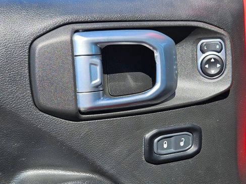 Used 2022 Jeep Wrangler Unlimited Sport image 15