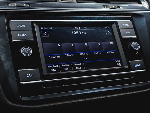 Used 2019 Volkswagen Tiguan S w/ Driver Assistance Package AWD/4WD image 28