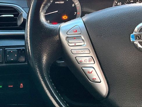 Used 2015 Nissan Sentra SR image 24