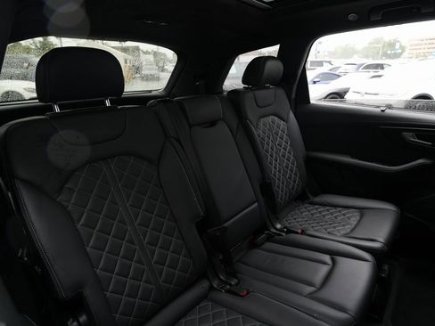 Used 2020 Audi SQ7 Prestige w/ Prestige Package image 26