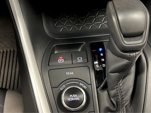 Used 2023 Toyota RAV4 XLE w/ Convenience Package AWD/4WD image 32