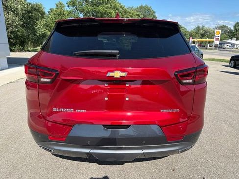 Used 2024 Chevrolet Blazer Premier w/ Driver Confidence II Package AWD/4WD image 4
