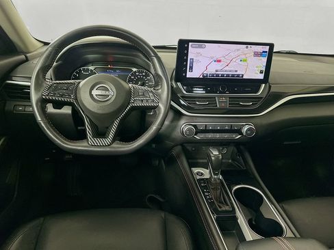 Used 2023 Nissan Altima 2.5 SR w/ SR Premium Package image 23