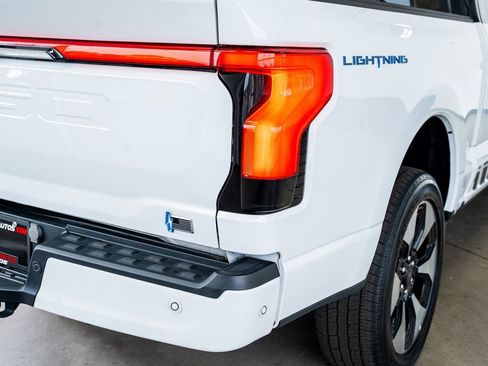 Used 2023 Ford F150 Lightning Platinum image 25