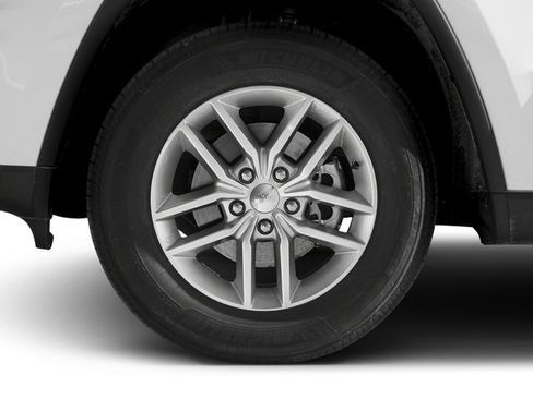 Used 2017 Jeep Grand Cherokee Altitude image 14