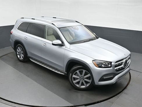 Used 2022 Mercedes-Benz GLS 450 4MATIC image 33