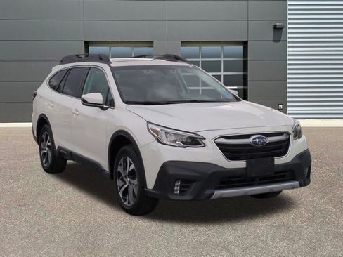 Used 2022 Subaru Outback Limited AWD/4WD image 1