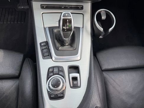 Used 2014 BMW Z4 sDrive35i w/ Technology Package RWD image 24