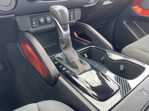 Used 2022 Nissan Frontier Pro-X RWD image 22