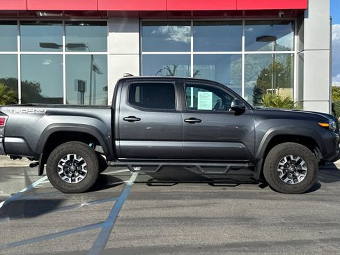 Certified 2023 Toyota Tacoma TRD Off-Road image 4
