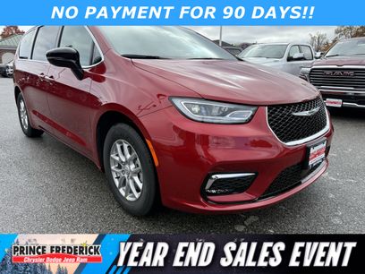 New 2026 Chrysler Pacifica Select