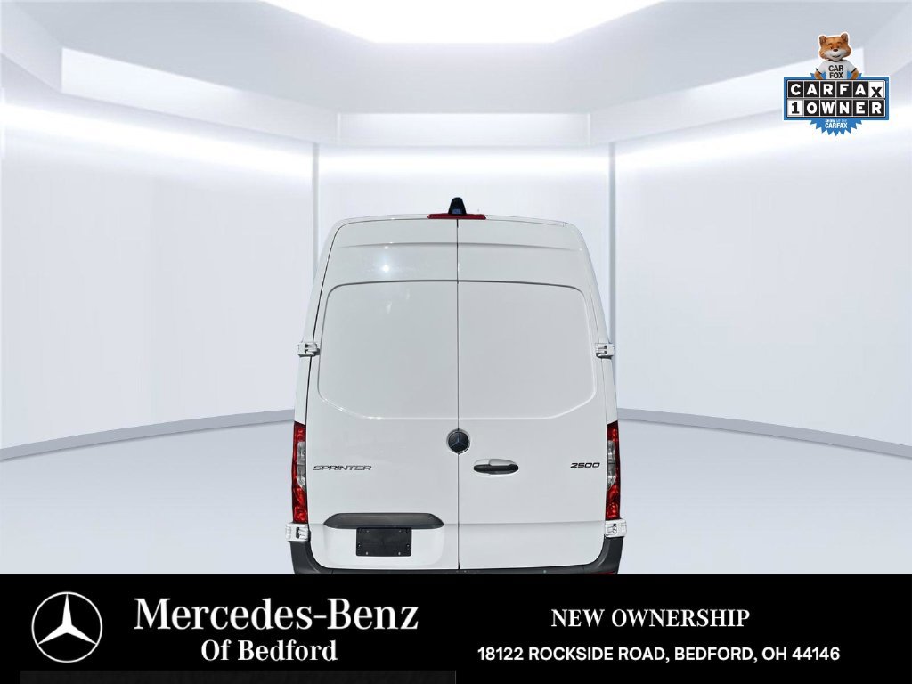 Used 2025 Mercedes-Benz Sprinter 2500 image 4