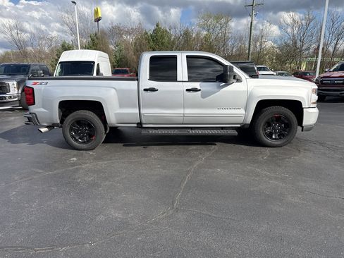 Used 2019 Chevrolet Silverado 1500 LT w/ All Star Edition image 12