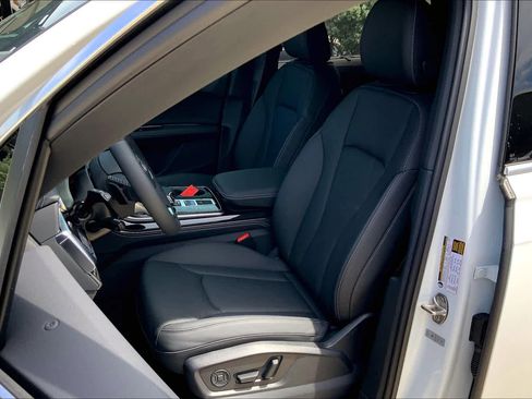 Used 2025 Audi Q7 3.0T Premium Plus image 9