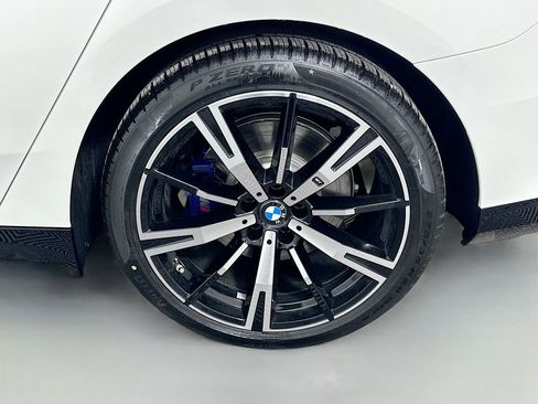 Used 2025 BMW 530i 530i w/ M Sport Package image 23