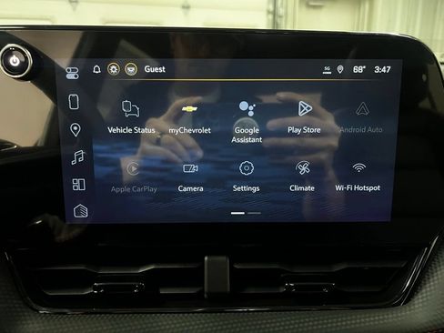 New 2026 Chevrolet Equinox RS w/ Convenience Package III FWD image 22