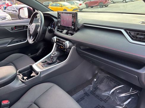 Certified 2021 Toyota RAV4 SE image 37