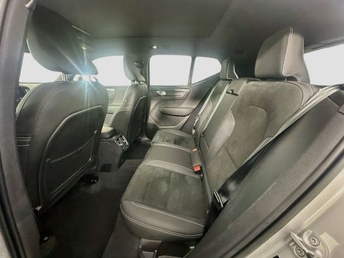 Used 2023 Volvo XC40 Recharge Plus AWD/4WD image 29