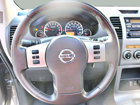 Used 2006 Nissan Pathfinder SE w/ (P01) Se Premium Pkg image 13