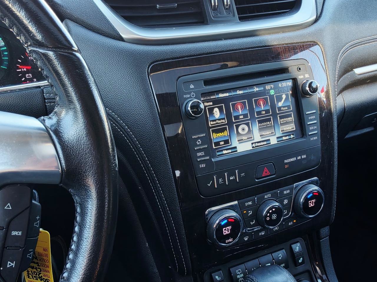 Used 2017 Chevrolet Traverse LT FWD image 34
