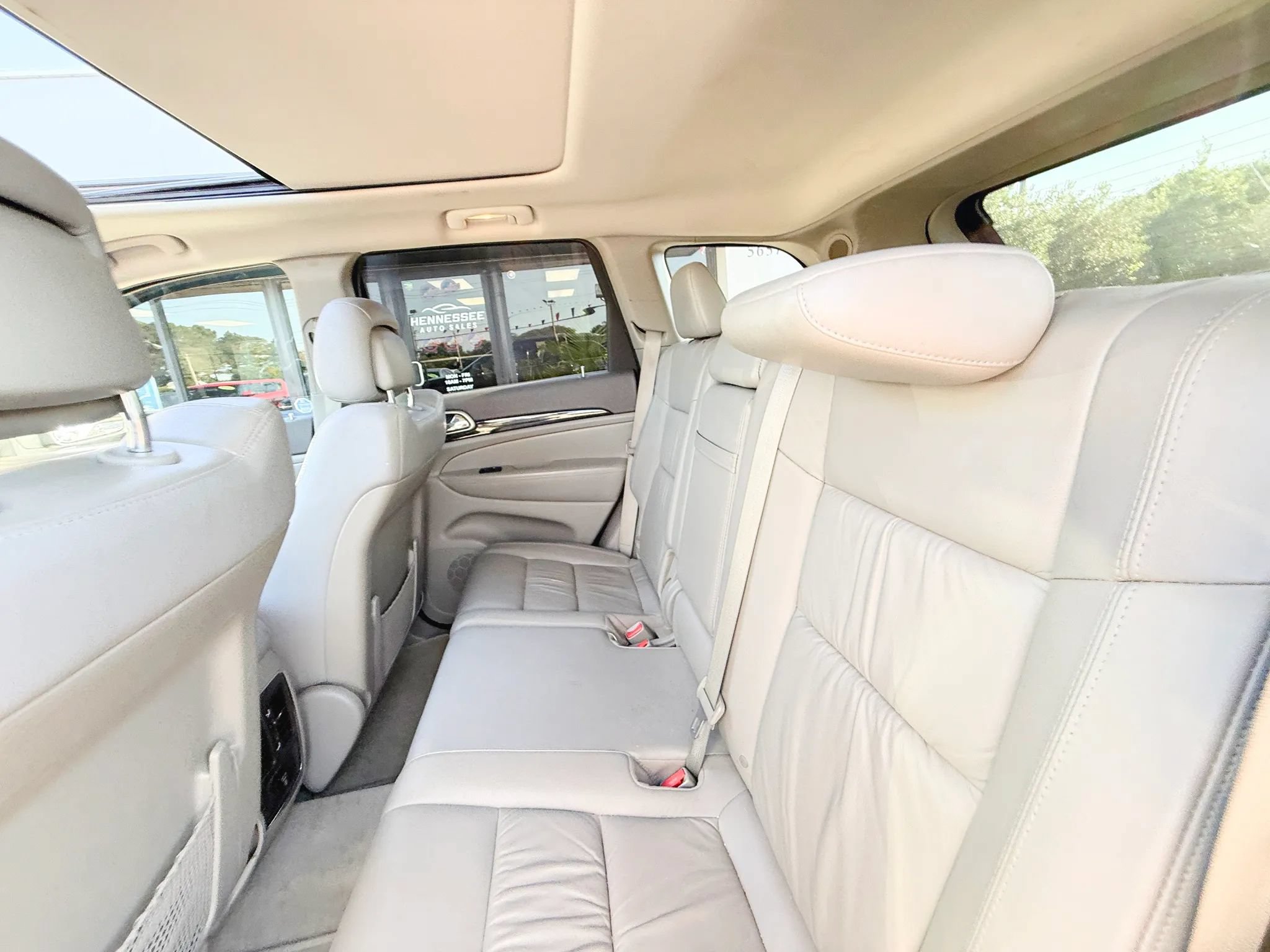 Used 2013 Jeep Grand Cherokee Laredo RWD image 47