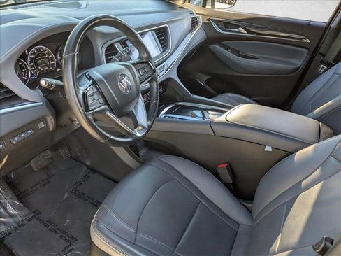 Used 2022 Buick Enclave Premium image 10