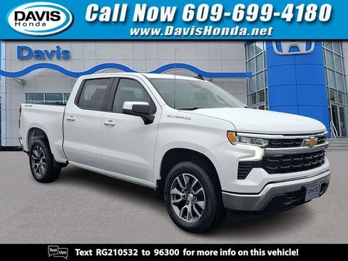 Used 2024 Chevrolet Silverado 1500 LT AWD/4WD image 1