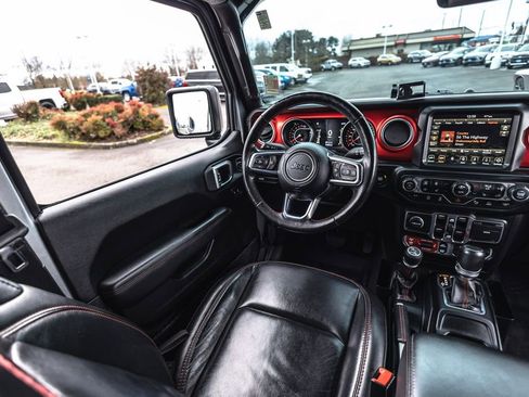 Used 2020 Jeep Gladiator Rubicon image 25