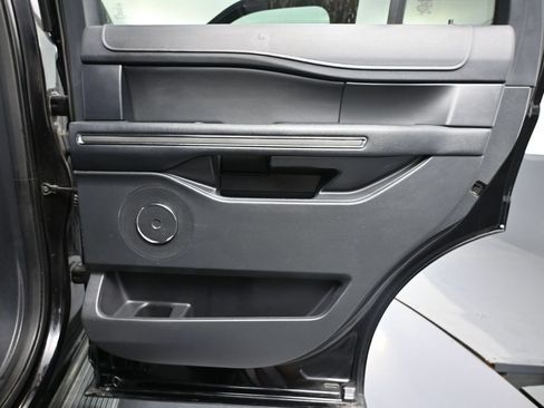 Used 2022 Ford Expedition XLT AWD/4WD image 43