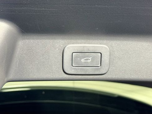 Used 2023 Jaguar F-PACE S image 34