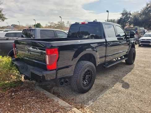 Used 2022 Ford F250 Lariat w/ Black Appearance Package image 8