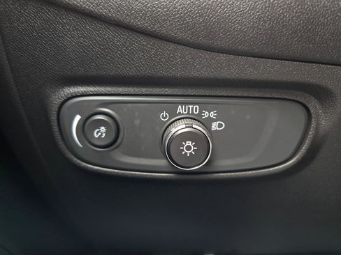 Used 2023 Chevrolet Equinox LT AWD/4WD image 26