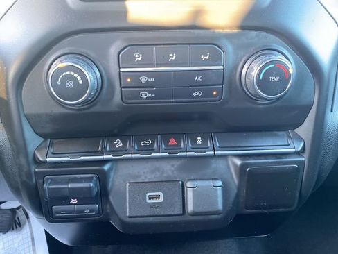 Used 2019 Chevrolet Silverado 1500 Custom Trail Boss w/ Custom Convenience Package image 17