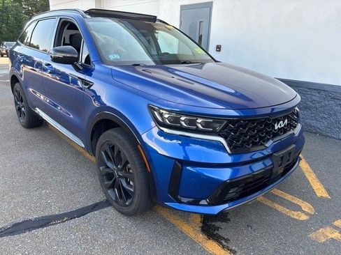 Certified 2023 Kia Sorento SX AWD/4WD image 1