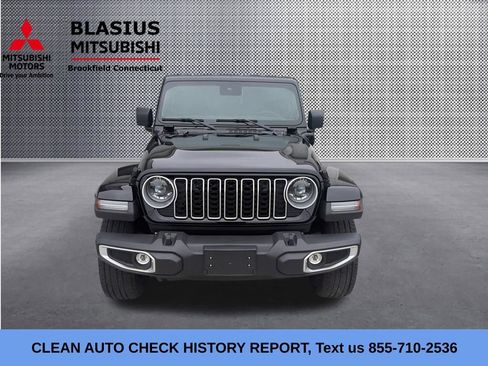 Used 2025 Jeep Wrangler Unlimited Sahara w/ Safety Group AWD/4WD image 3