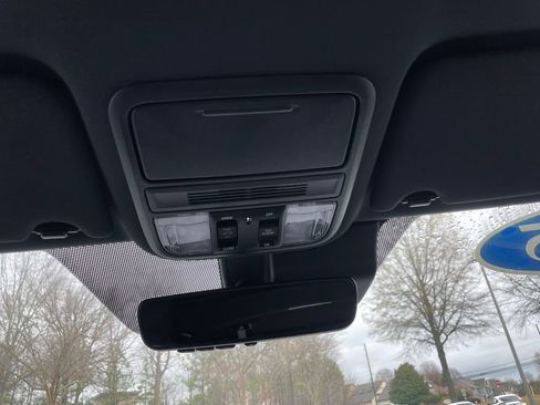 Certified 2025 Honda Passport EX-L image 16