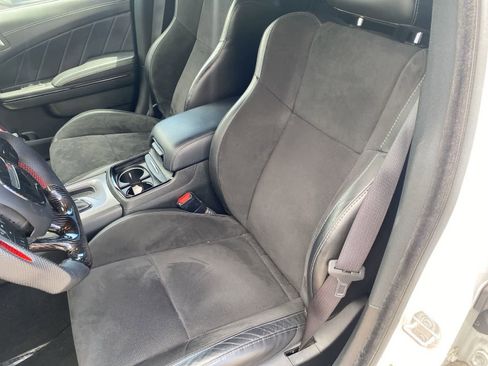 Used 2023 Dodge Charger R/T w/ Plus Group RWD image 11