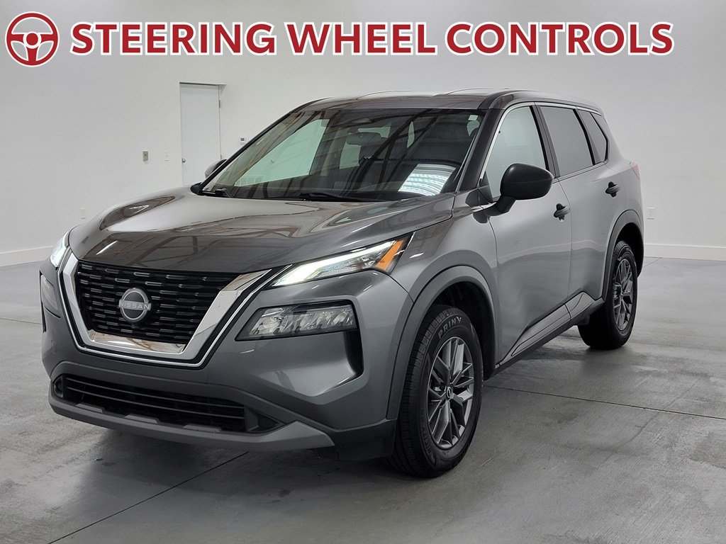 Used 2023 Nissan Rogue S FWD image 4