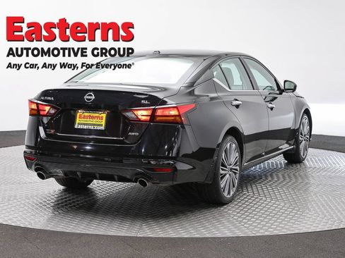Used 2024 Nissan Altima 2.5 SL AWD/4WD image 5