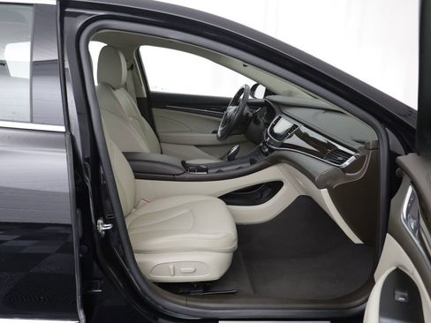 Used 2018 Buick LaCrosse image 18