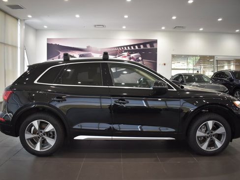 Used 2023 Audi Q5 2.0T Premium Plus w/ Premium Plus Package AWD/4WD image 8